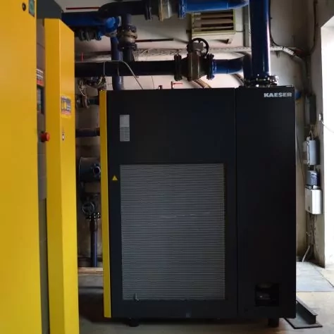 Domel Kompressoren und Pumpen für Flüssigkeiten